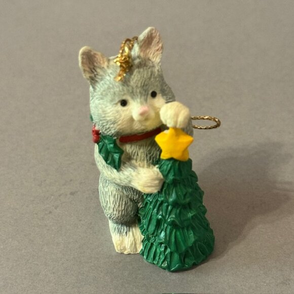 Vintage Cat Kitten Christmas Ornament Figurine Holiday Gift Tree Gray Kitty Star - Picture 1 of 3